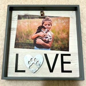 🧹 CLEARANCE | Pet “LOVE” Shadowbox Frame for 4x6 Photo of your favorite pet.